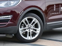 2017款 2.0T 四驱尊耀版