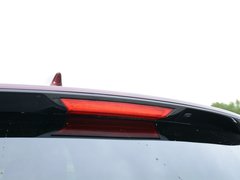 2017款 2.0T 四驱尊耀版