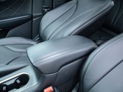2017款 2.0T 四驱尊耀版