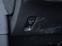 2017款 2.0T 四驱尊耀版