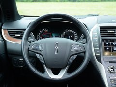 2017款 2.0T 四驱尊耀版