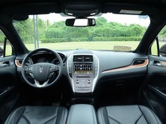 2017款 2.0T 四驱尊耀版