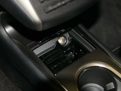 2017款 2.0T 四驱尊雅版