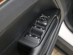 2017款 2.0T 四驱尊雅版