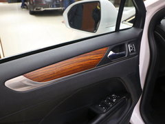 2017款 2.0T 四驱尊雅版
