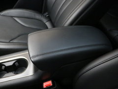 2017款 2.0T 四驱尊雅版