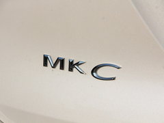 2017款 2.0T 两驱尊悦版