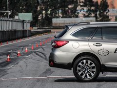 2017款 2.5i 豪华导航版EyeSight