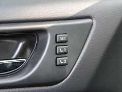 2017款 2.5i 豪华导航版EyeSight