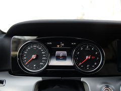 2017款 E 200 运动型 4MATIC
