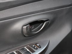 2017款 1.5L CVT锋潮版