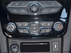 2017款 1.5L 手动 旗舰型