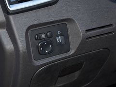 2017款 1.5L 手动 旗舰型