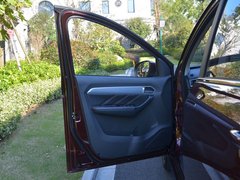 2017款 1.5L 手动 旗舰型