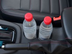 2017款 1.5L 手动 旗舰型
