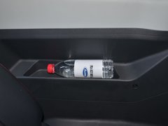 2017款 1.5L 手动 旗舰型