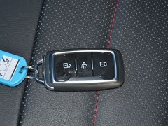 2017款 1.5L 手动 旗舰型