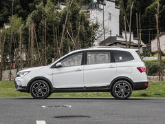 2017款 1.5L 手动 旗舰型