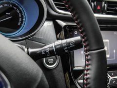 2017款 1.5L 手动 旗舰型