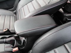 2017款 1.5L 手动 旗舰型