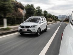 2017款 1.5L 手动 旗舰型