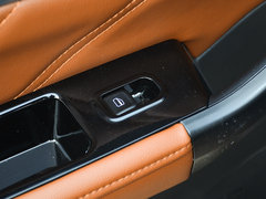 2017款 1.5L 手动 旗舰型