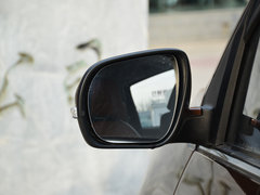 2017款 1.5L 手动 旗舰型