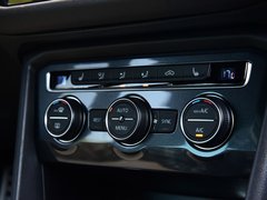 2017款 380TSI 四驱R-Line