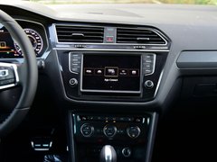 2017款 380TSI 四驱R-Line