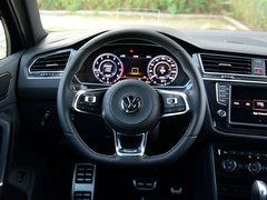 2017款 380TSI 四驱R-Line