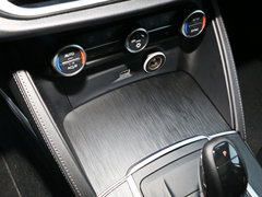 2017款 2.0T 280HP 豪华版