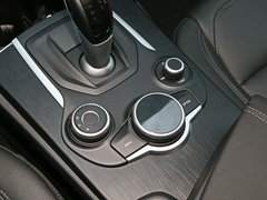 2017款 2.0T 280HP 豪华版