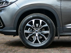 2017款 2.0L 手动尊贵型