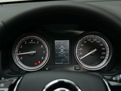 2017款 2.0L 手动尊贵型