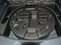 2017款 2.0L 手动尊贵型