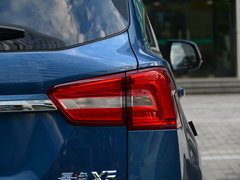 2017款 2.0L 手动尊贵型