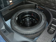 2017款 2.0L 手动尊贵型