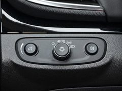 2017款 18T 自动两驱都市精英型