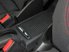 2017款 18T 自动两驱都市领先型