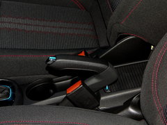 2017款 18T 自动两驱都市领先型
