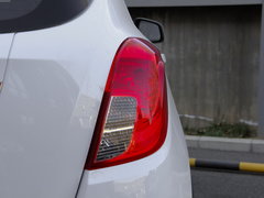 2017款 18T 自动两驱都市领先型