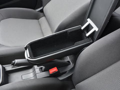 2017款 1.5L 自动时尚型