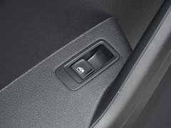 2017款 1.5L 自动时尚型