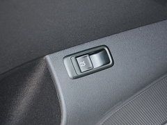 2017款 1.5L 自动豪华型