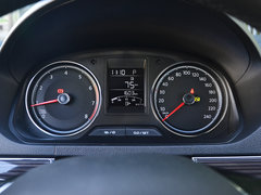 2017款 1.5L 自动豪华型