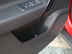2017款 30T 自动四驱旗舰版