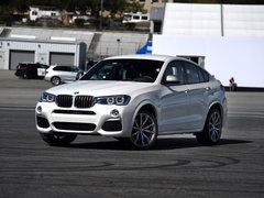 2016款  M40i
