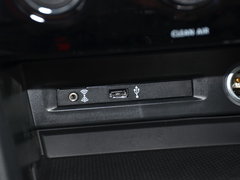 2017款 380TSI 自动四驱至尊旗舰版