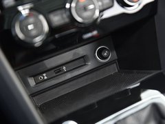 2017款 380TSI 自动四驱旗舰版
