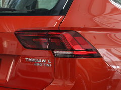 2017款 380TSI 自动四驱旗舰版